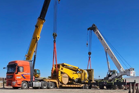 Arriendo de grúas y equipos de izaje